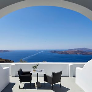 Petit Suite Caldera View